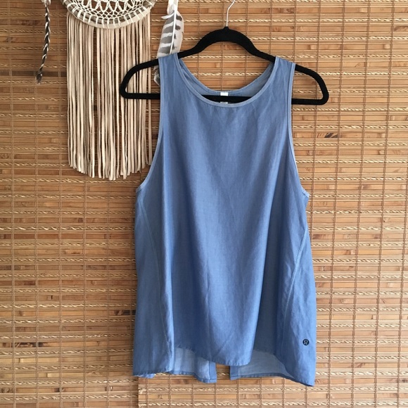 lululemon athletica Tops - Lululemon •Open back blouse•